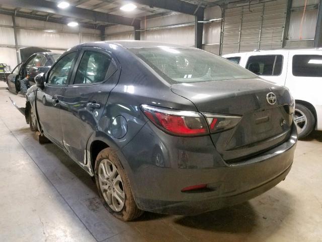 3MYDLBZV7GY134525 - 2016 TOYOTA SCION IA GRAY photo 3