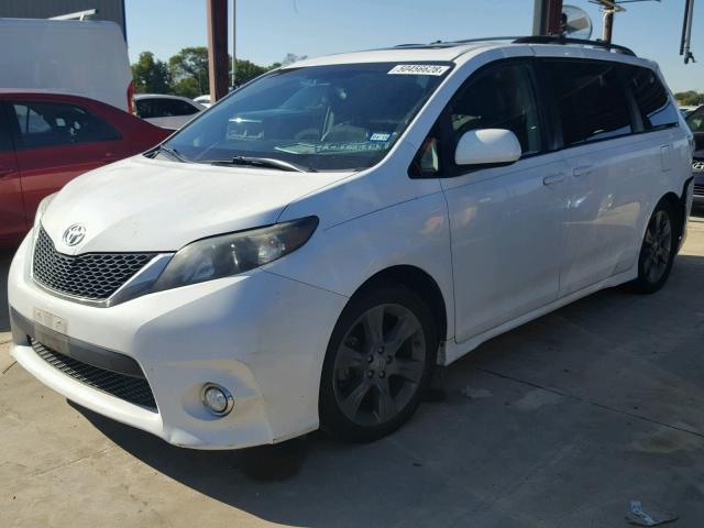 5TDXK3DCXBS114862 - 2011 TOYOTA SIENNA SPO WHITE photo 2