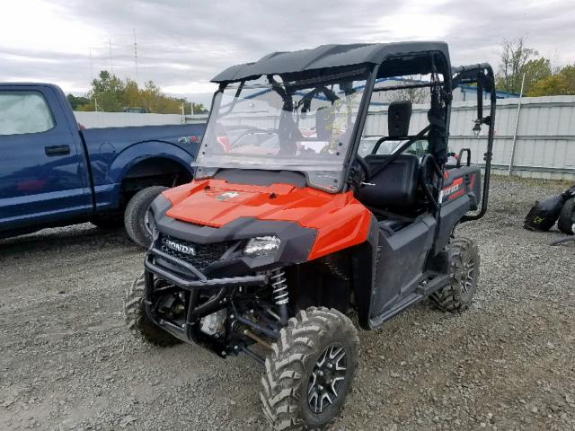 1HFVE0277J4402700 - 2018 HONDA SXS700 M4 ORANGE photo 2