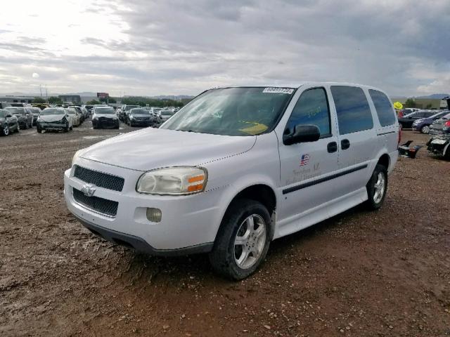 1GBDV13WX8D160453 - 2008 CHEVROLET UPLANDER I 白色 照片 2