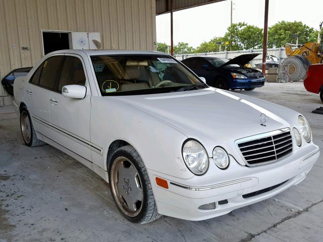 WDBJF65J71B174014 - 2001 MERCEDES-BENZ E 320 WHITE photo 1