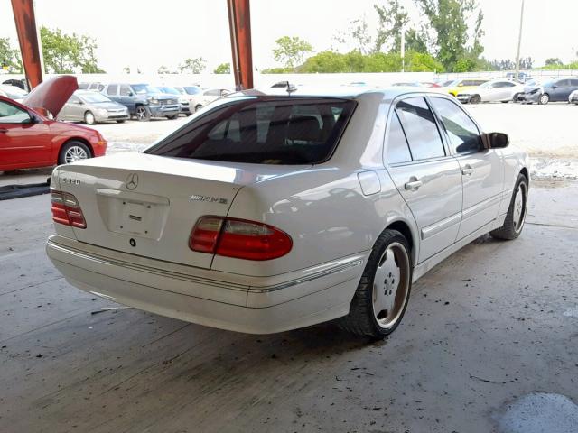 WDBJF65J71B174014 - 2001 MERCEDES-BENZ E 320 WHITE photo 4