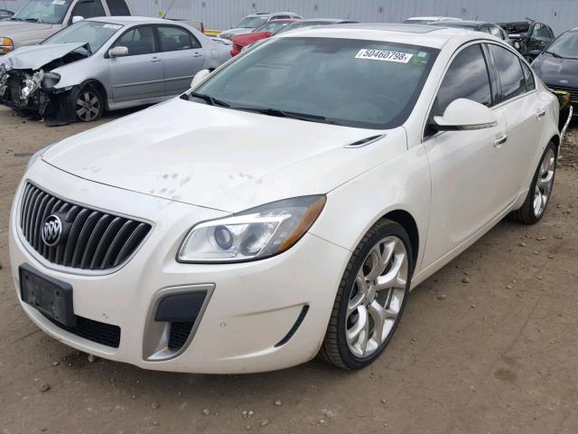 2G4GV5GV8C9138602 - 2012 BUICK REGAL GS WHITE photo 2