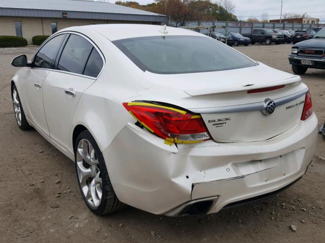 2G4GV5GV8C9138602 - 2012 BUICK REGAL GS WHITE photo 3