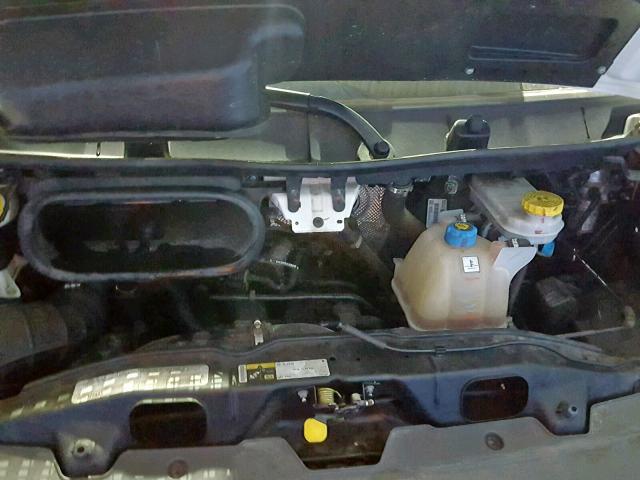 3C6TRVAG3JE106311 - 2018 RAM PROMASTER 白色 照片 7