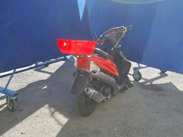 LL0TCAPH6JY190126 - 2018 YNGF 150CC SCOO RED photo 4