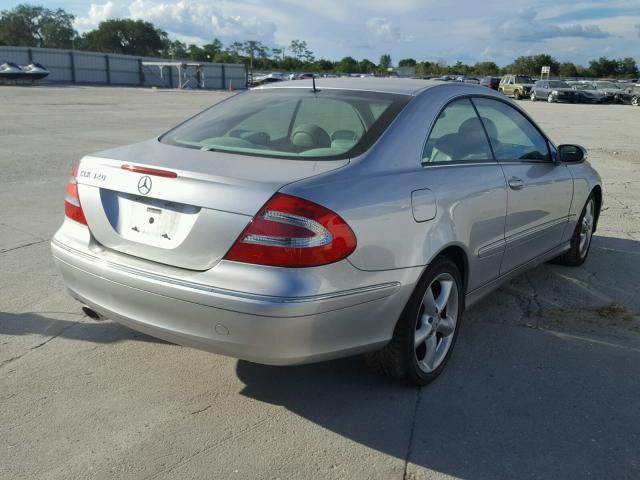 WDBTJ65J65F153807 - 2005 MERCEDES-BENZ CLK 320C SILVER photo 4