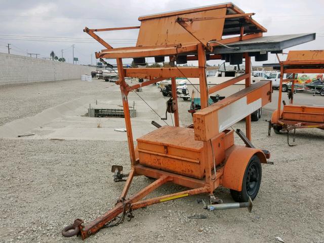 08949M7 - 2000 AMRB ARROWBOARD ORANGE photo 3