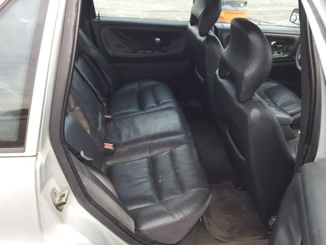 YV1LS5679W1493702 - 1998 VOLVO S70 GLT SILVER photo 6