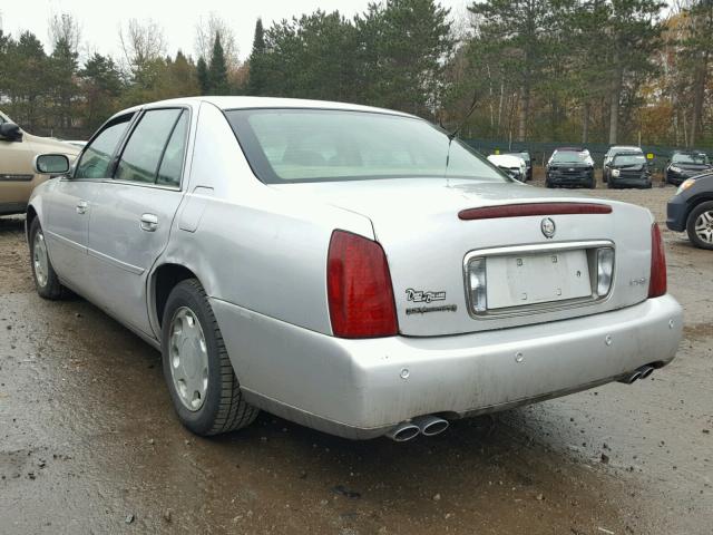 1G6KE57Y8YU316269 - 2000 CADILLAC DEVILLE DH SILVER photo 3