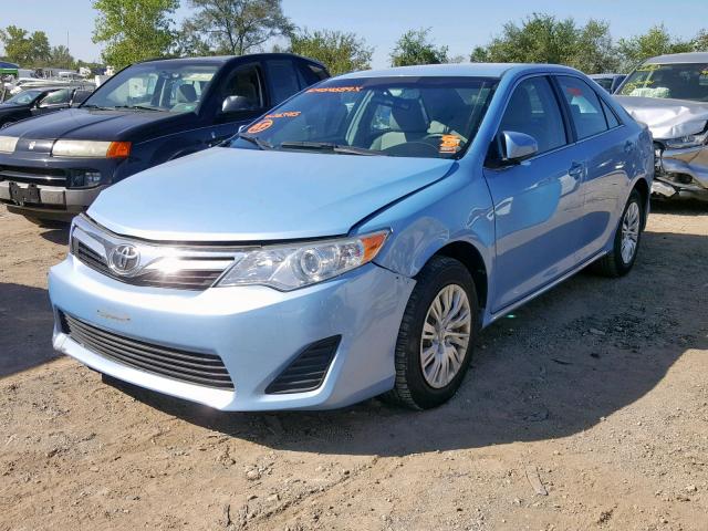 4T4BF1FK7CR263915 - 2012 TOYOTA CAMRY BASE BLUE photo 2