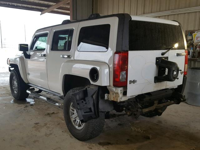 5GTEN13L188116493 - 2008 HUMMER H3 ALPHA WHITE photo 3