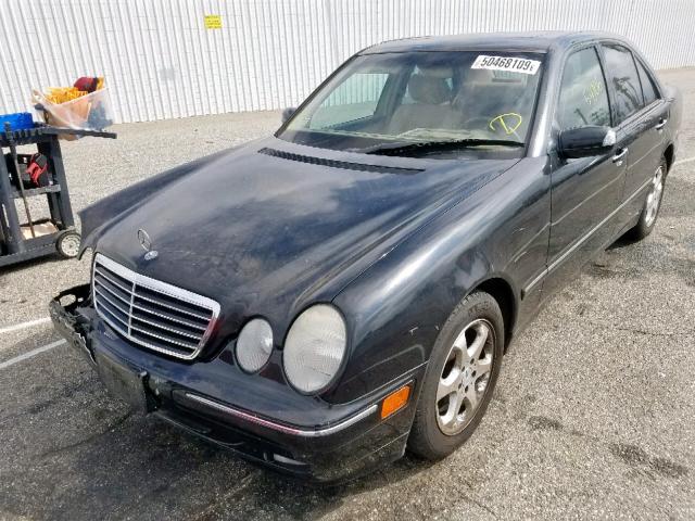 WDBJF65J82B421137 - 2002 MERCEDES-BENZ E 320 BLACK photo 2