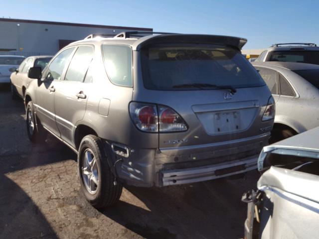 JTJGF10U820121896 - 2002 LEXUS RX 300 SILVER photo 3