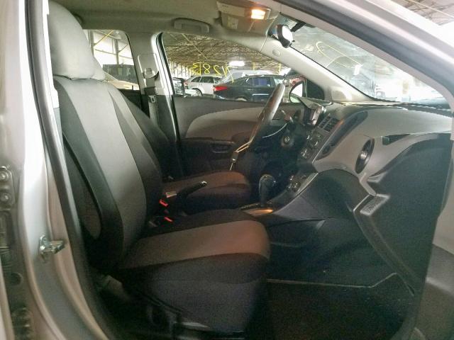 1G1JA6SH8C4203487 - 2012 CHEVROLET SONIC LS SILVER photo 5