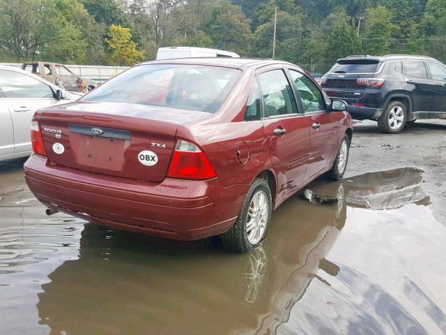 1FAHP34N06W147808 - 2006 FORD FOCUS ZX4 RED photo 4