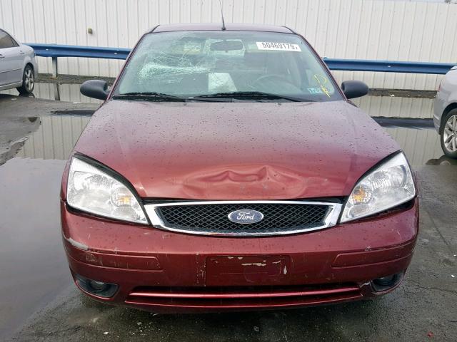 1FAHP34N06W147808 - 2006 FORD FOCUS ZX4 RED photo 9