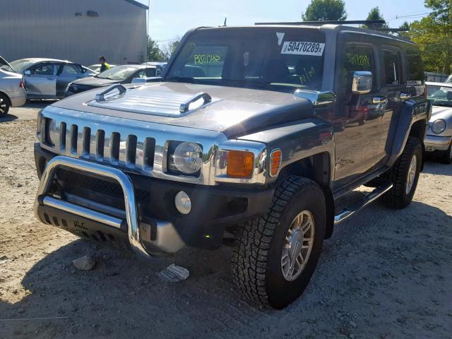 5GTEN13E588181364 - 2008 HUMMER H3 GRAY photo 2