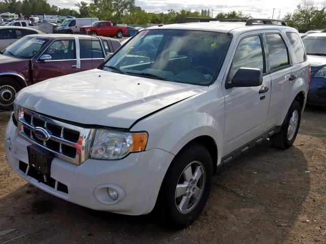 1FMCU03G99KB28325 - 2009 FORD ESCAPE WHITE photo 2