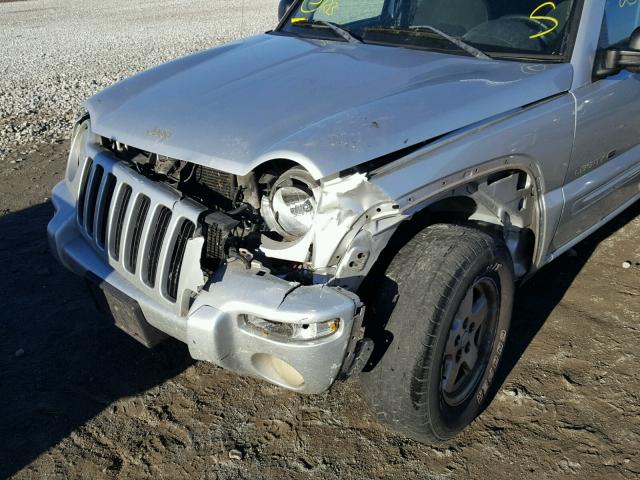 1J4GL58K93W587108 - 2003 JEEP LIBERTY LI SILVER photo 9