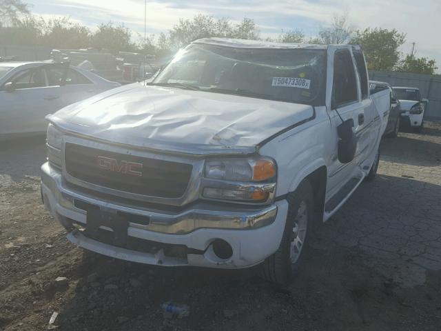 1GTEK19B07Z142882 - 2007 GMC NEW SIERRA WHITE photo 2