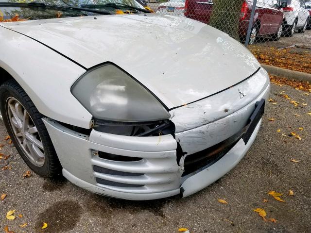 4A3AC44G52E007796 - 2002 MITSUBISHI ECLIPSE GS WHITE photo 9