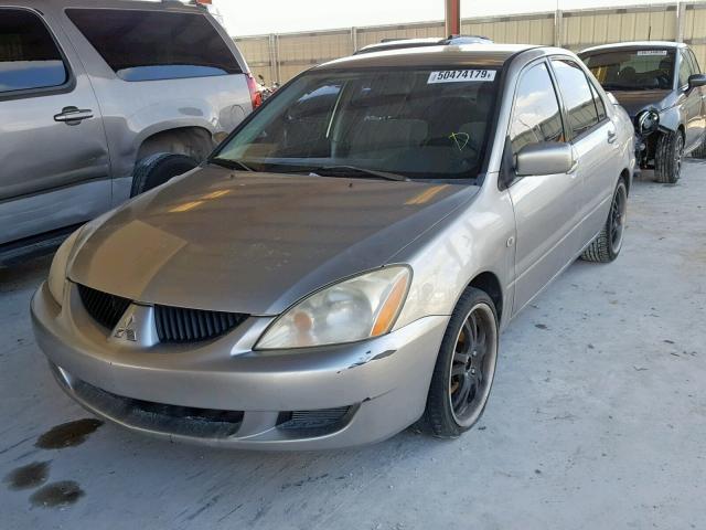 JA3AJ26E85U008930 - 2005 MITSUBISHI LANCER ES GRAY photo 2