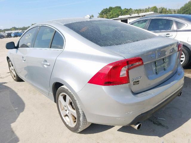 YV1612FS1D1212895 - 2013 VOLVO S60 T5 SILVER photo 3