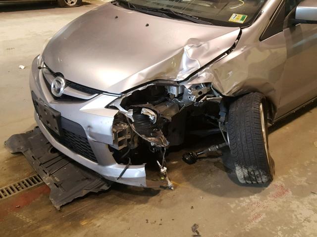 JM1CR2WL9A0363589 - 2010 MAZDA 5 SILVER photo 9