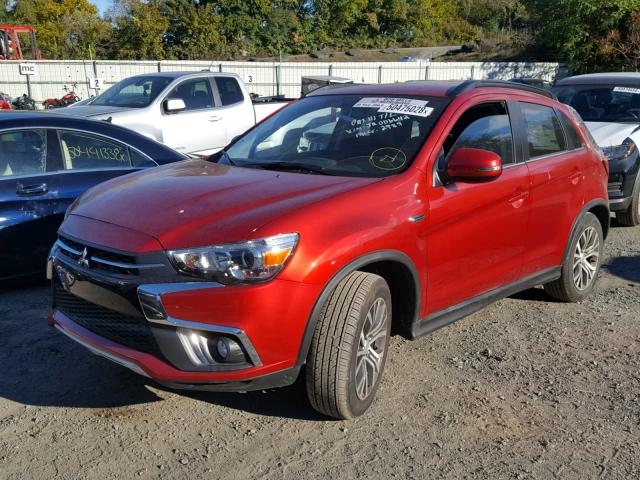 JA4AP4AW4JU006642 - 2018 MITSUBISHI OUTLANDER RED photo 2