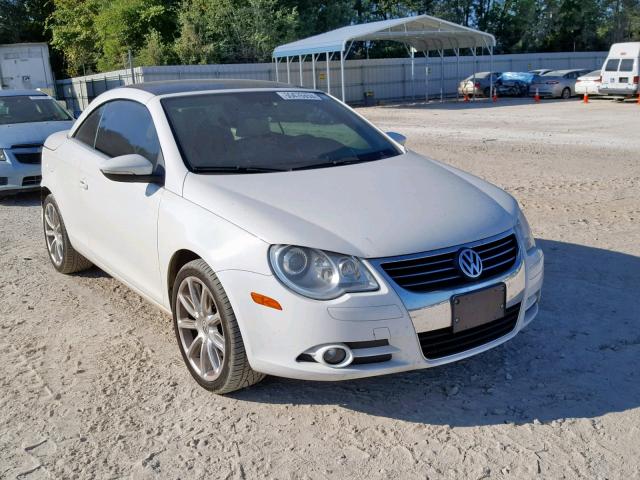 WVWFA7AH8BV002105 - 2011 VOLKSWAGEN EOS LUX 白色 照片 1