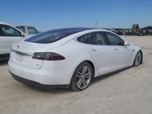 5YJSA1E21GF119838 - 2016 TESLA MODEL S WHITE photo 4