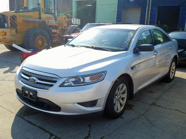 1FAHP2DWXAG114806 - 2010 FORD TAURUS SE SILVER photo 2