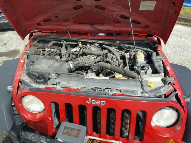 1J4GA39107L161993 - 2007 JEEP WRANGLER X RED photo 7