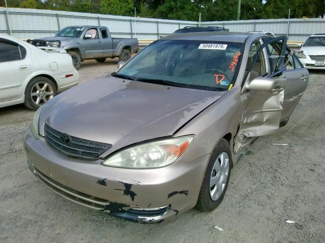 4T1BE30K93U715350 - 2003 TOYOTA CAMRY LE GOLD photo 2