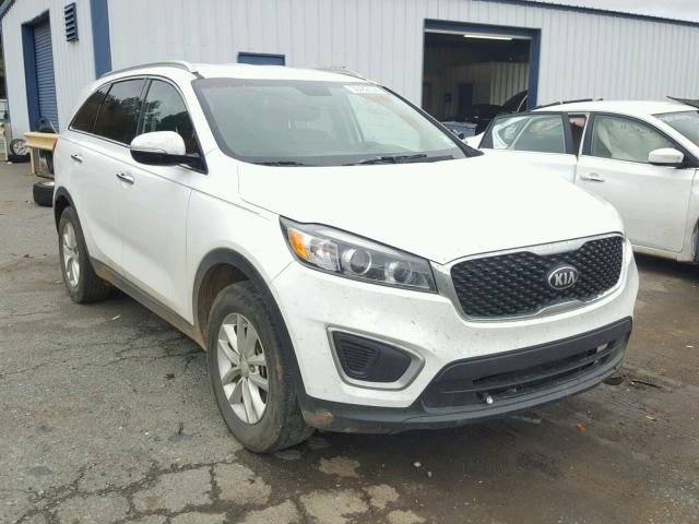 5XYPG4A36GG120741 - 2016 KIA SORENTO LX WHITE photo 1