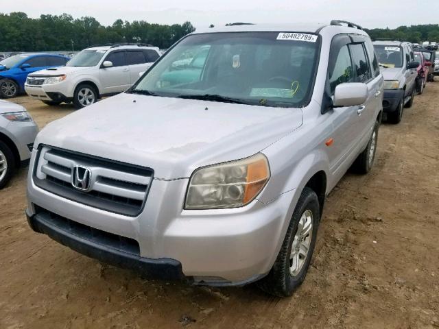 5FNYF282X8B004010 - 2008 HONDA PILOT VP SILVER photo 2