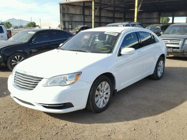 1C3CCBAB9EN212264 - 2014 CHRYSLER 200 LX WHITE photo 2