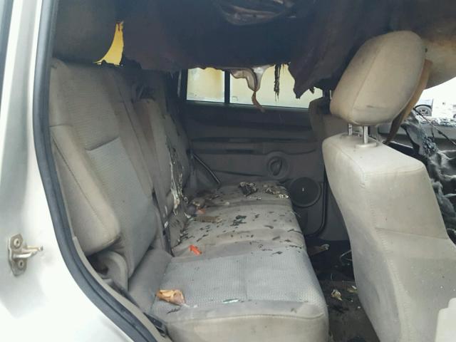 1J8HG48K07C619310 - 2007 JEEP COMMANDER SILVER photo 6