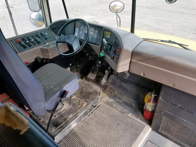 4DRBRABP13B953335 - 2003 IC CORPORATION 3000 黄色 照片 9