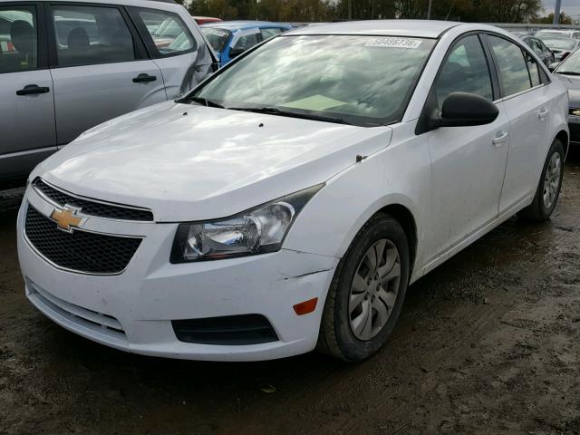 1G1PC5SH3C7305051 - 2012 CHEVROLET CRUZE LS WHITE photo 2