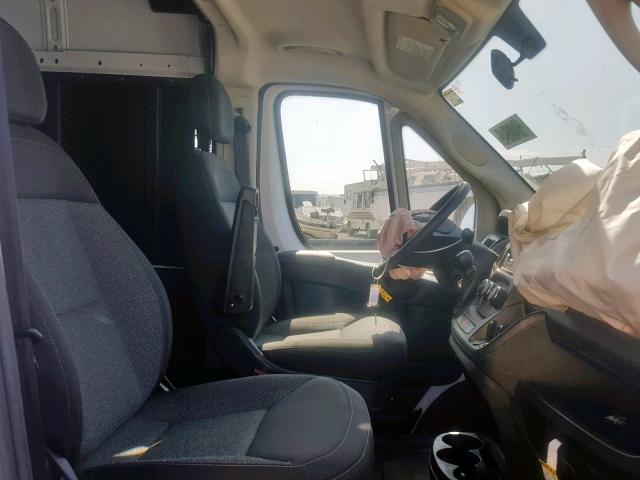 3C6TRVCG3KE526536 - 2019 RAM PROMASTER 白色 照片 5