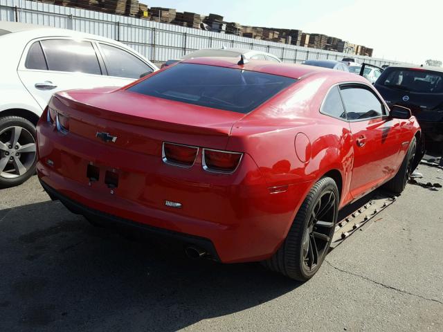 2G1FA1E37D9145959 - 2013 CHEVROLET CAMARO LS RED photo 4