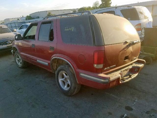 1GNCS13W5W2138313 - 1998 CHEVROLET BLAZER RED photo 3