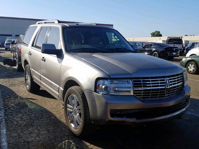 5LMFU27598LJ03268 - 2008 LINCOLN NAVIGATOR SILVER photo 1