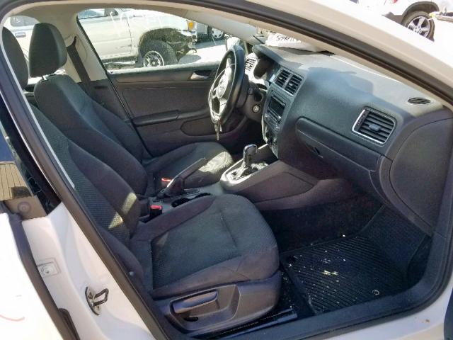 3VW2K7AJ0DM366480 - 2013 VOLKSWAGEN JETTA BASE 白色 照片 5