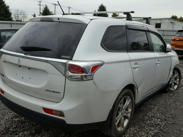 JA4AZ3A35EZ018558 - 2014 MITSUBISHI OUTLANDER WHITE photo 4