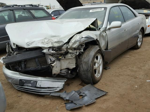 JT8BF28G5Y0248517 - 2000 LEXUS ES 300 SILVER photo 2