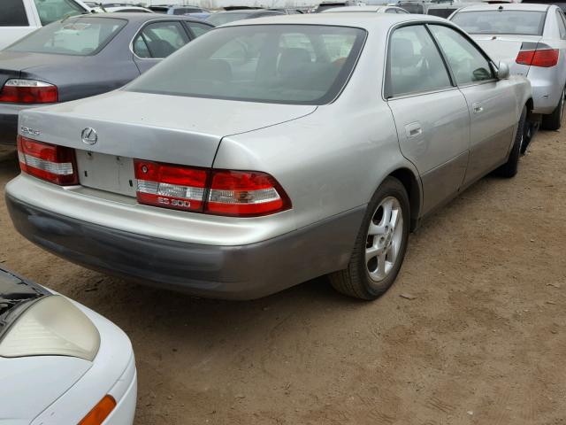 JT8BF28G5Y0248517 - 2000 LEXUS ES 300 SILVER photo 4