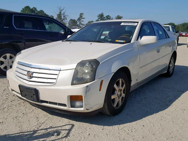 1G6DP577960167496 - 2006 CADILLAC CTS HI FEA WHITE photo 2